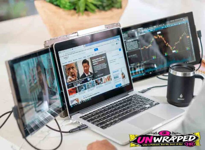 MP How to Choose the Right Portable Triple Monitor for Your Needs